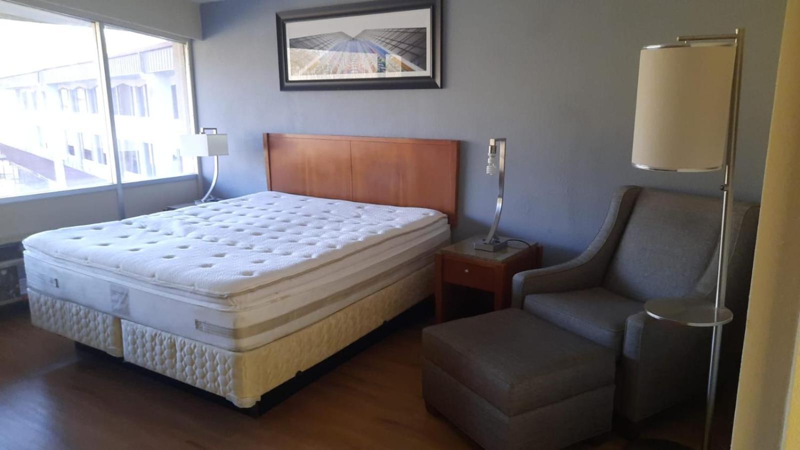 Hillside Manor Motel Kültér fotó